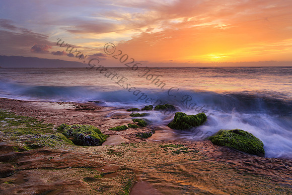 Sunset at Laniakea Beach Turtle beach, North Shore, Oahu, Hawaii