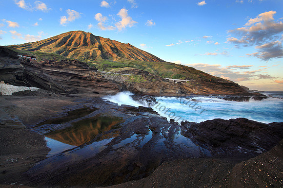 Sunset near kokohead at Kaiwi lookout past hanauma bay on south shore of Oahu Hawaii