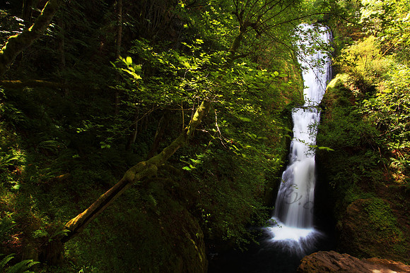Bridal Veil Falls in Columbia River Gorge, Oregon