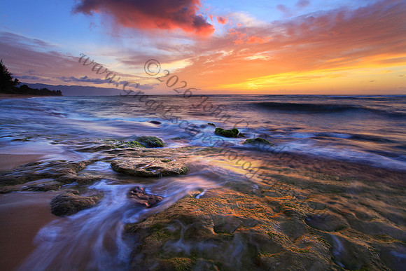 Sunset at Laniakea Beach Turtle beach, North Shore, Oahu, Hawaii